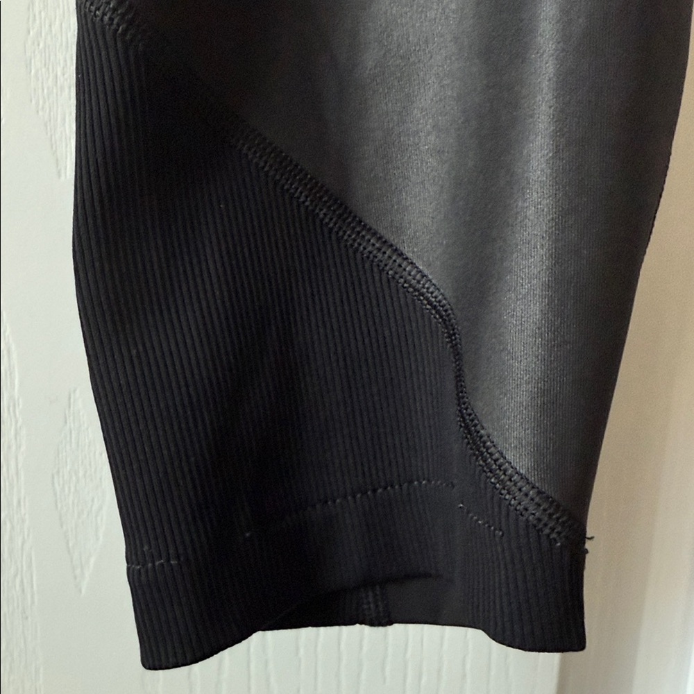 Lululemon Wunder Under High-Rise Tight *Shine size 12 black workout gym RARE - Picture 9 of 9